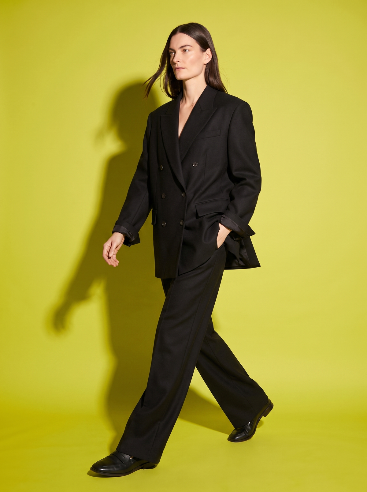 Vivienne Double-Breasted Blazer in Black